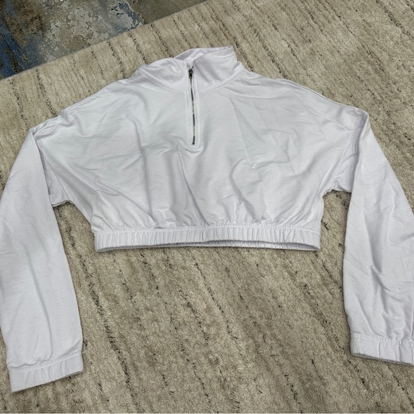 Refuge Athletics White 3/4 Zip Cropped Pullover - Picture 4 of 7
